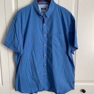 Mens XXL IZod button down short sleeve shirt
